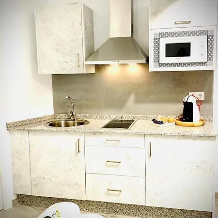 Romanas Apartamento *