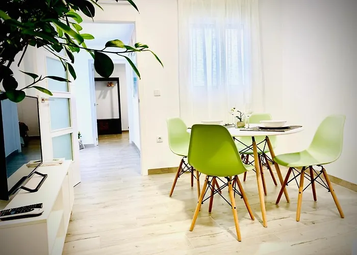 Apartament Romanas *